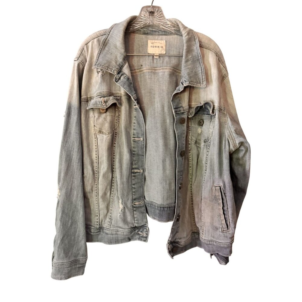 Torrid Womens Light Wash Distressed Denim Jacket Size 2 With Ripped Back Details